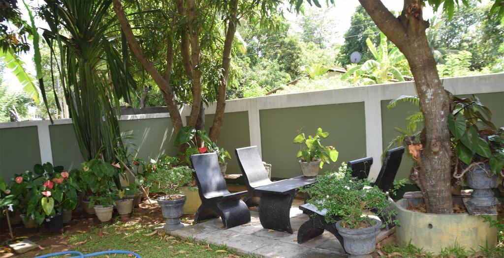 Saffron Guest Inn Polonnaruwa Exteriér fotografie